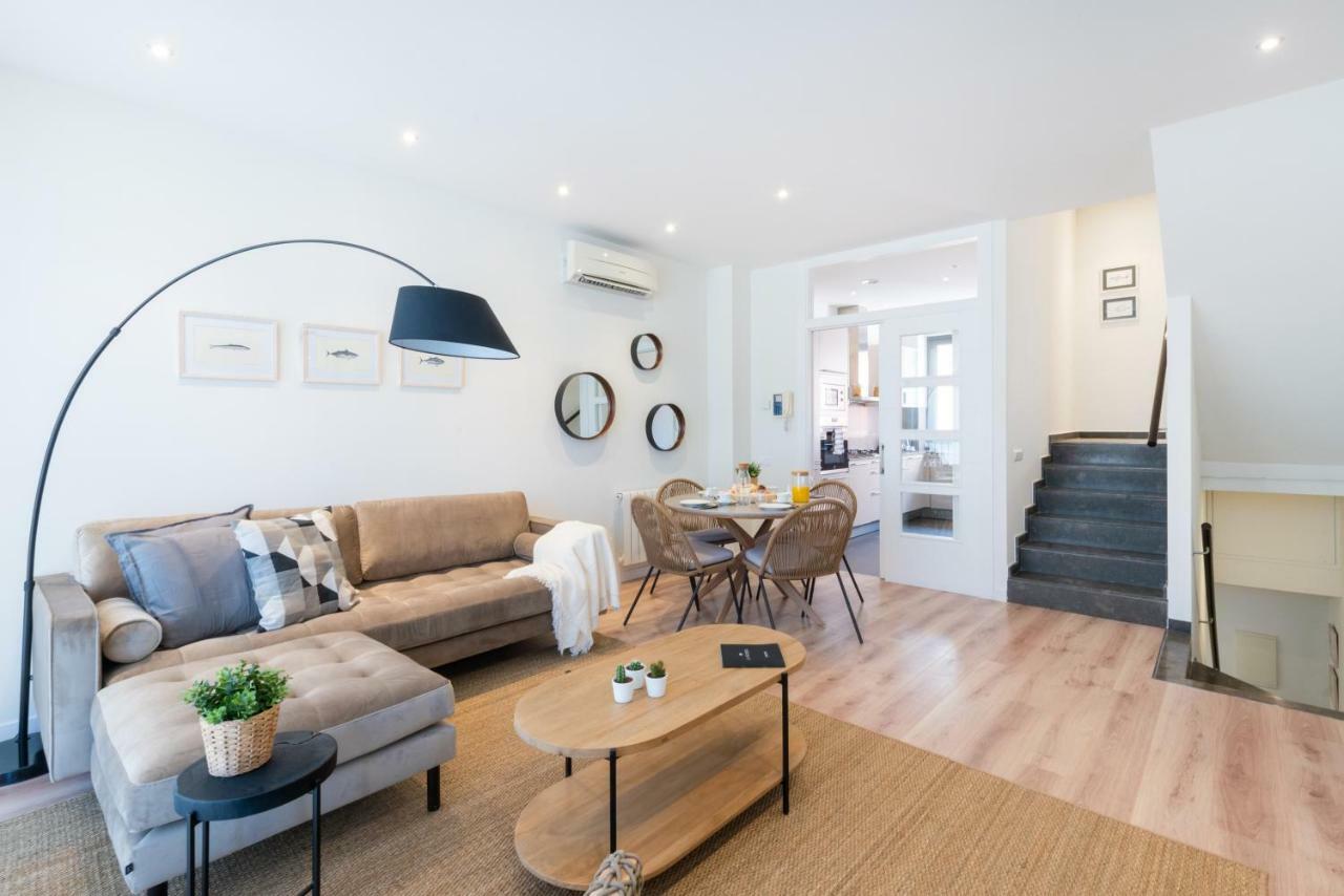 Petit Luxe Tobella Esquerra Apartment ตาราสซา ภายนอก รูปภาพ