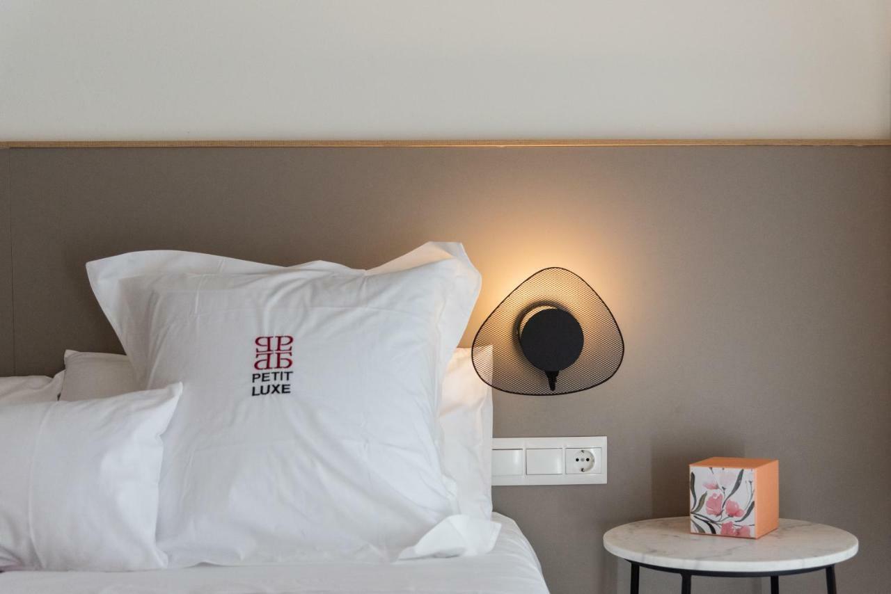 Petit Luxe Tobella Esquerra Apartment ตาราสซา ภายนอก รูปภาพ