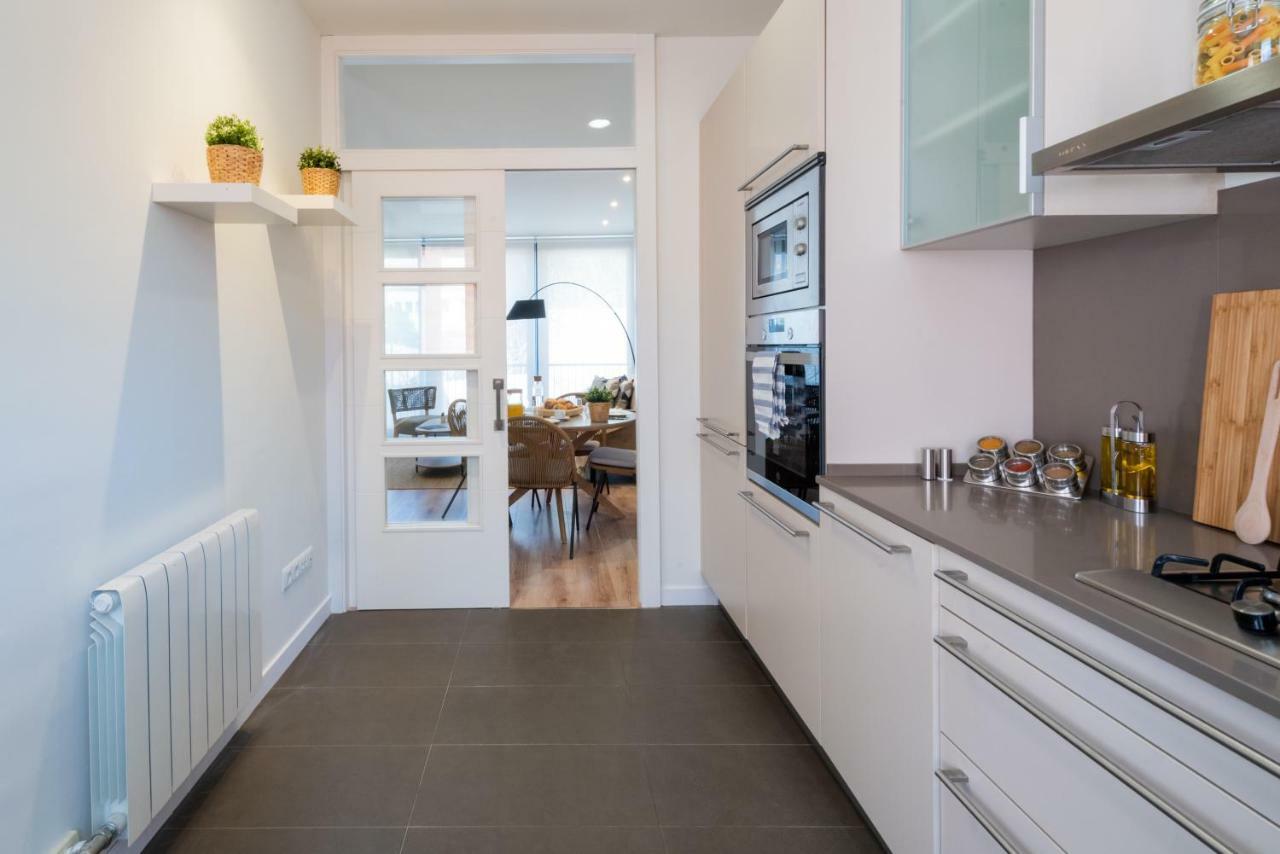 Petit Luxe Tobella Esquerra Apartment ตาราสซา ภายนอก รูปภาพ