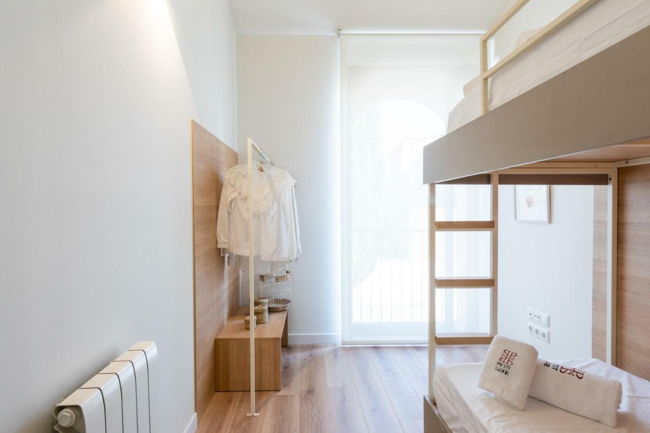 Petit Luxe Tobella Esquerra Apartment ตาราสซา ภายนอก รูปภาพ
